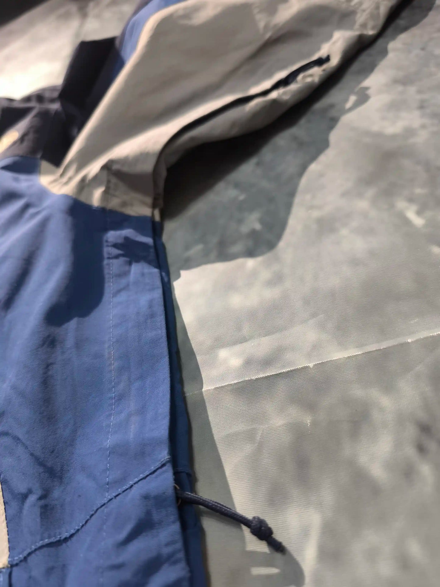 The North Face HyVent Outdoor Kabát – Kék (Férfi/S)